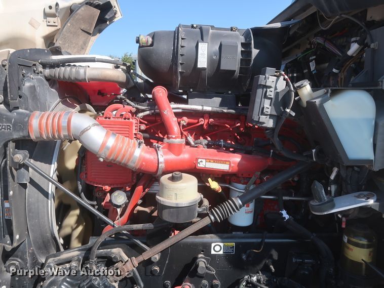 image for item HJ9472 2012 Kenworth T660  semi truck