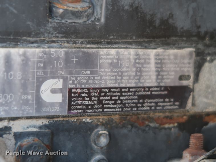 image for item HJ9482 1998 Ford LA9000  semi truck