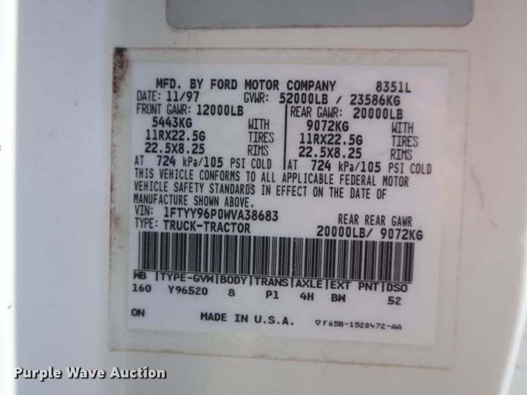 image for item HJ9482 1998 Ford LA9000  semi truck