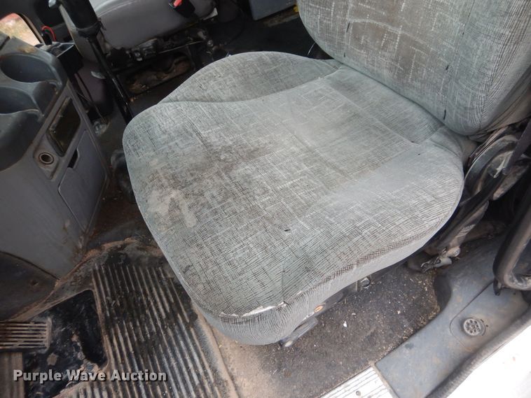 image for item HL9510 2007 Freightliner Columbia 112  semi truck