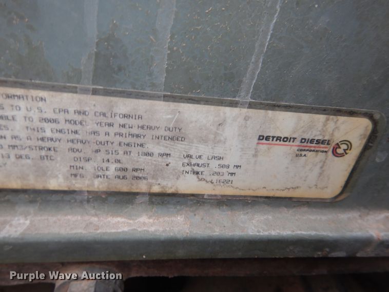 image for item HL9510 2007 Freightliner Columbia 112  semi truck