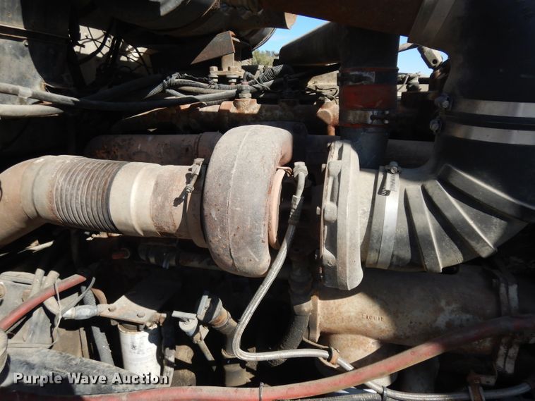 image for item HN9417 1988 Kenworth T600  semi truck