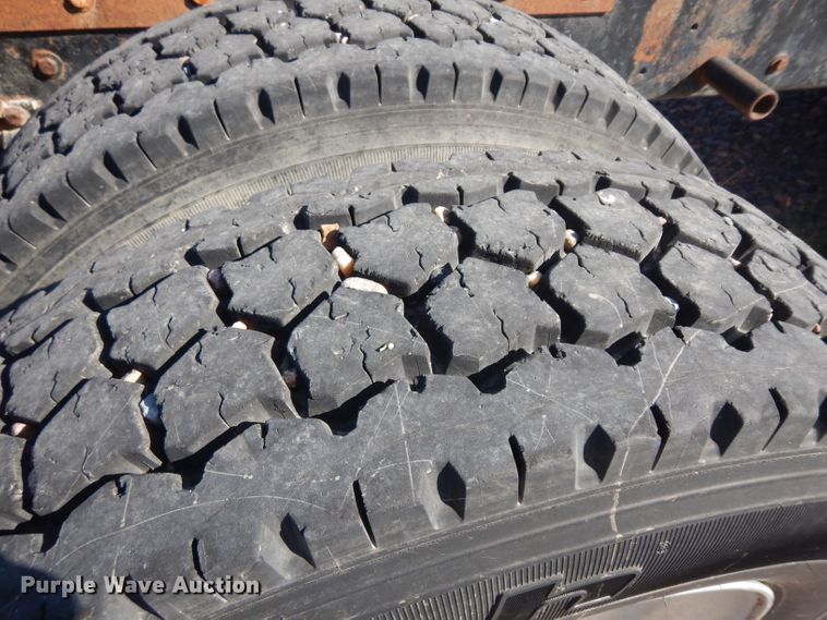 image for item HN9417 1988 Kenworth T600  semi truck