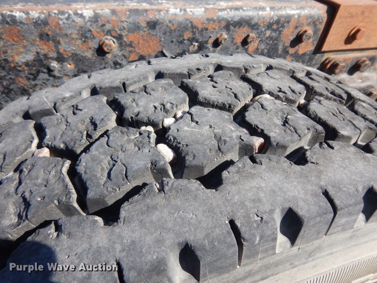 image for item HN9417 1988 Kenworth T600  semi truck