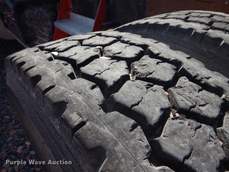 image for item HN9417 1988 Kenworth T600  semi truck