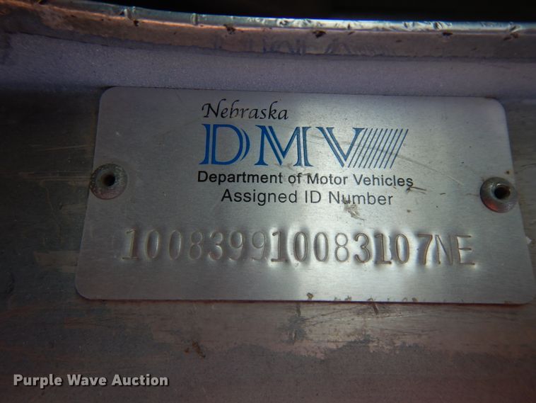 image for item HN9417 1988 Kenworth T600  semi truck