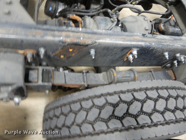 image for item HS9378 2016 Kenworth T370  truck cab and chassis