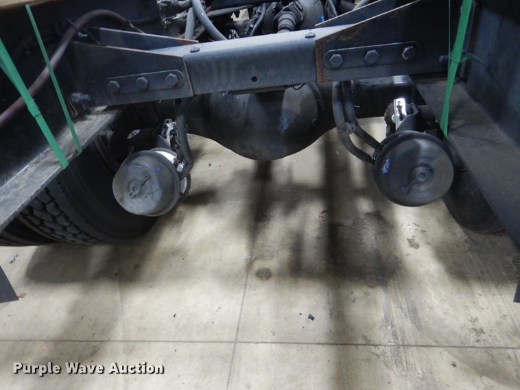 image for item HS9378 2016 Kenworth T370  truck cab and chassis