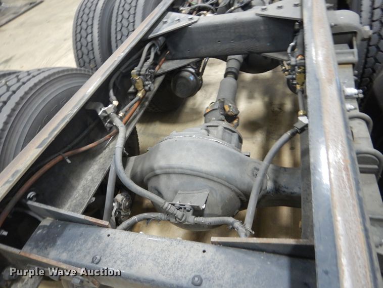 image for item HS9378 2016 Kenworth T370  truck cab and chassis