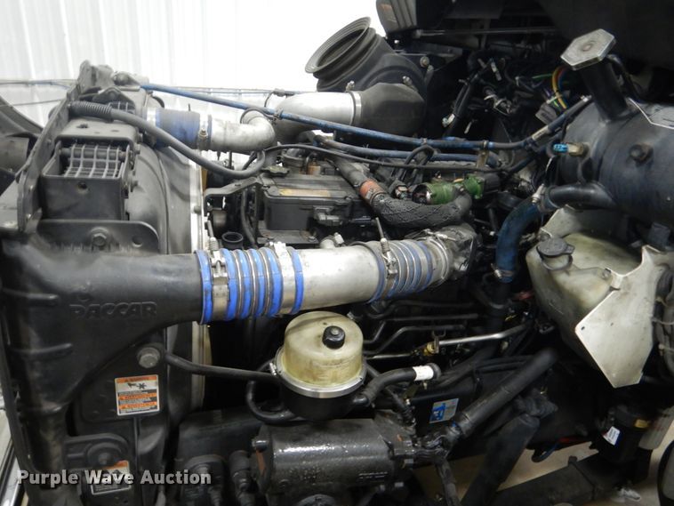 image for item HS9378 2016 Kenworth T370  truck cab and chassis