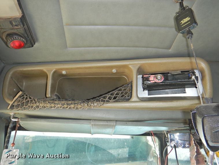 image for item HU9622 1998 Peterbilt 379  semi truck