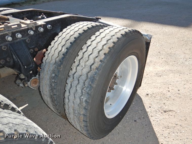 image for item HU9622 1998 Peterbilt 379  semi truck