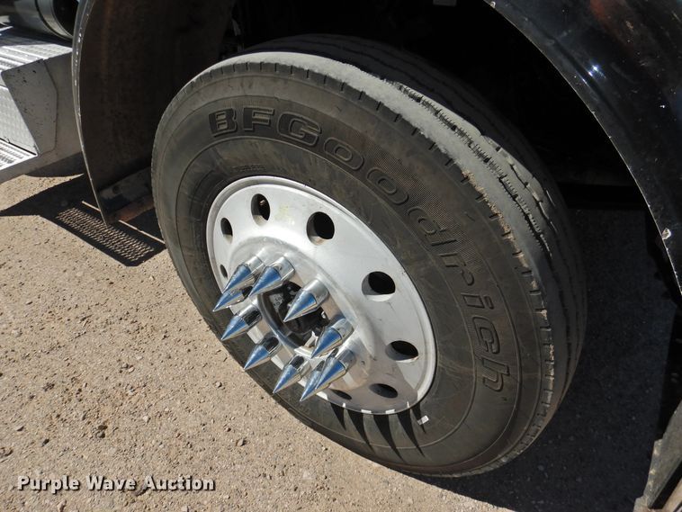 image for item HU9622 1998 Peterbilt 379  semi truck