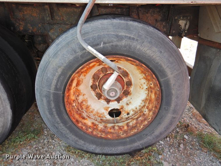 image for item HU9635 2007 Wilson DWG-550W walking floor trailer