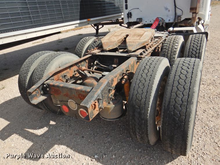 image for item HU9636 2006 Freightliner ST120  semi truck