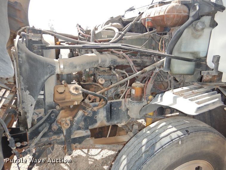 image for item HU9636 2006 Freightliner ST120  semi truck