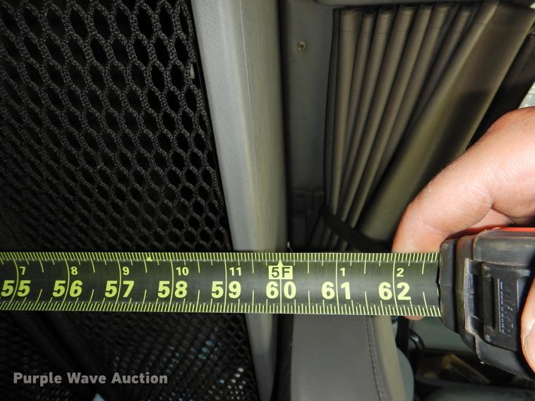 image for item HU9636 2006 Freightliner ST120  semi truck