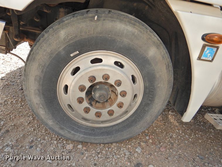 image for item HU9636 2006 Freightliner ST120  semi truck