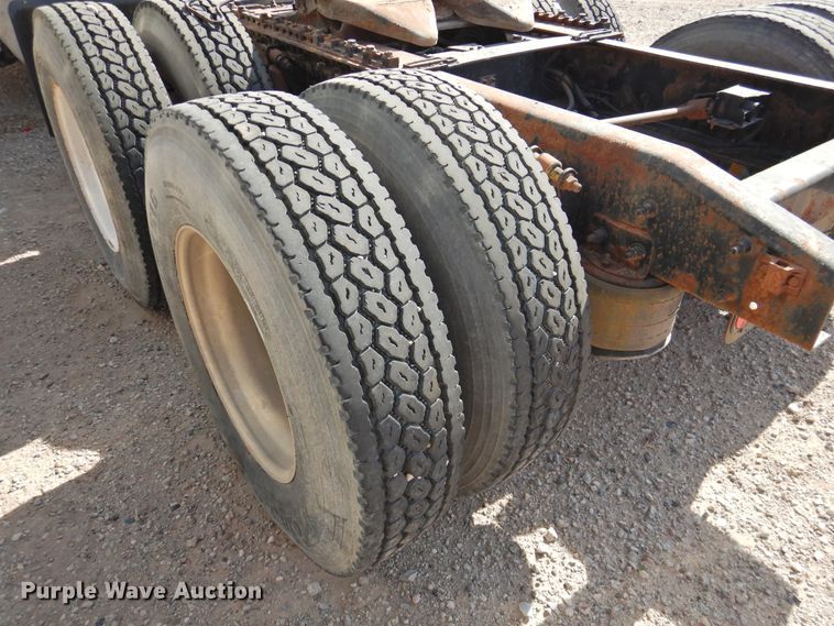 image for item HU9636 2006 Freightliner ST120  semi truck