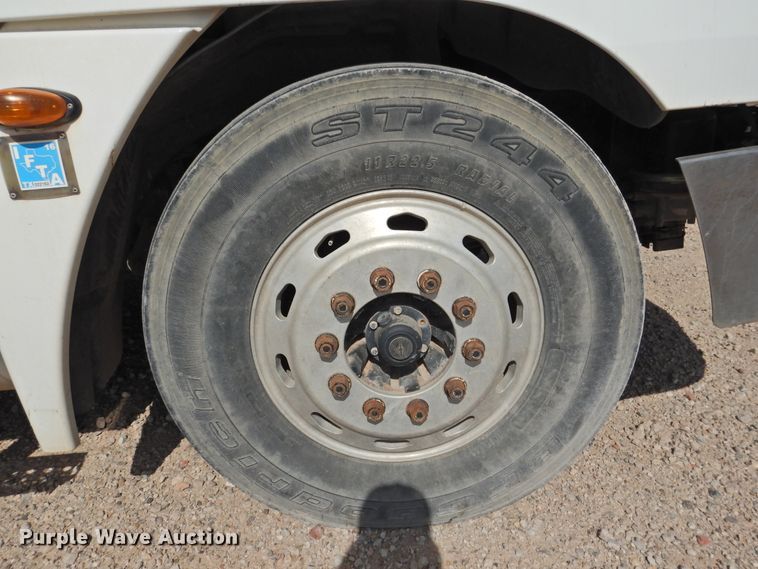 image for item HU9636 2006 Freightliner ST120  semi truck