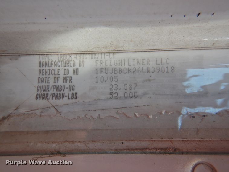 image for item HU9636 2006 Freightliner ST120  semi truck