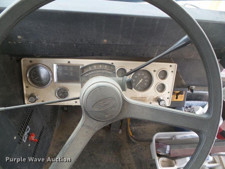 image for item DD0260 1997 Ford Blue Bird  school bus