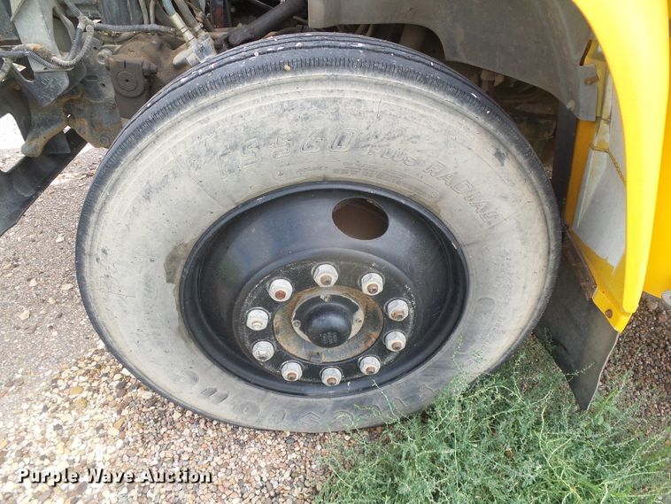 image for item DD0260 1997 Ford Blue Bird  school bus