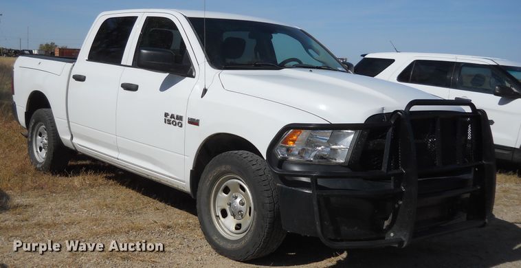 image for item DF4575 2015 Dodge Ram 1500  Crew Cab pickup truck