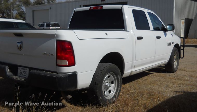 image for item DF4575 2015 Dodge Ram 1500  Crew Cab pickup truck