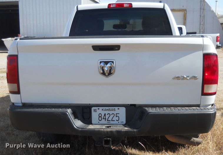 image for item DF4575 2015 Dodge Ram 1500  Crew Cab pickup truck