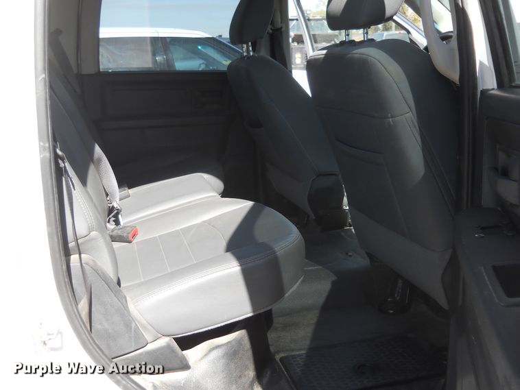 image for item DF4575 2015 Dodge Ram 1500  Crew Cab pickup truck