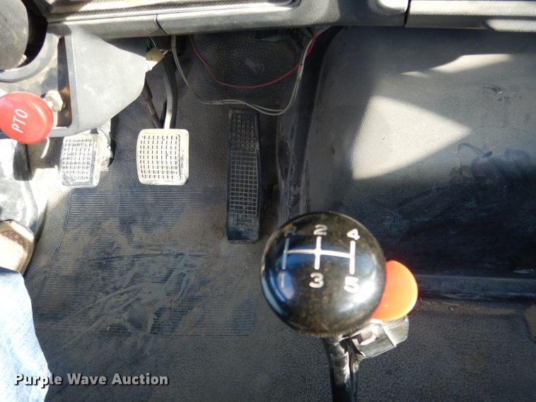 image for item DG4629 1990 Ford F800  digger derrick truck