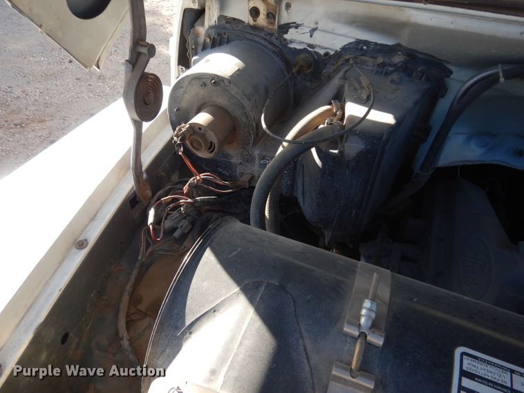 image for item DG4629 1990 Ford F800  digger derrick truck