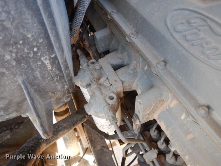 image for item DG4629 1990 Ford F800  digger derrick truck