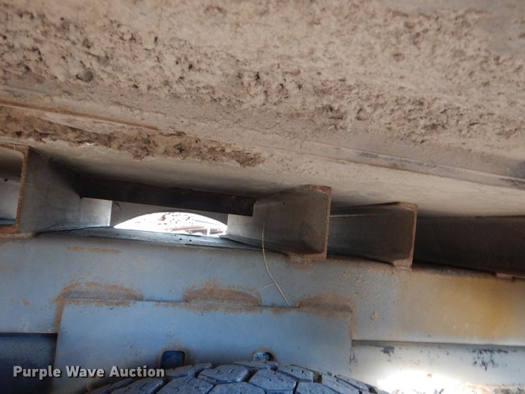 image for item DG4629 1990 Ford F800  digger derrick truck