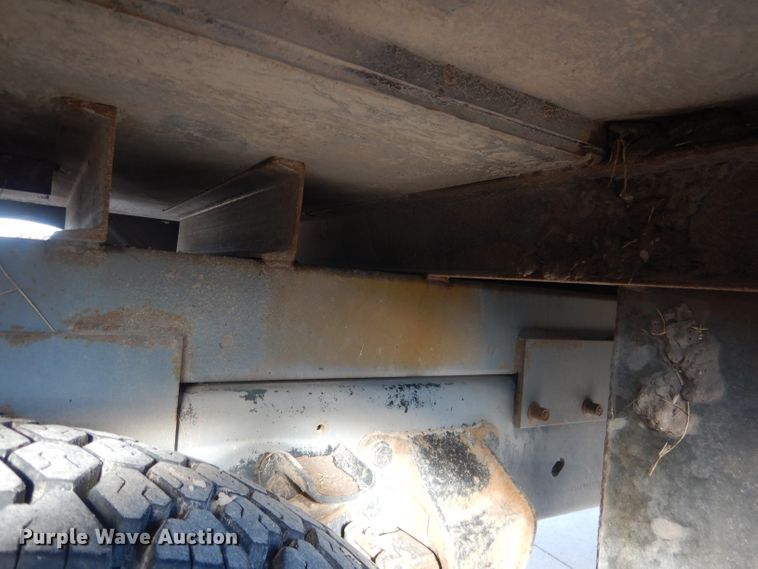 image for item DG4629 1990 Ford F800  digger derrick truck