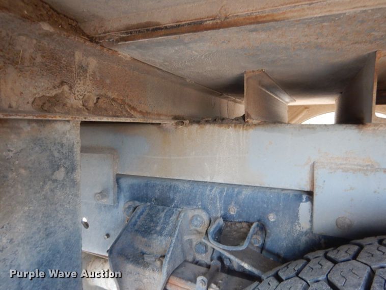 image for item DG4629 1990 Ford F800  digger derrick truck