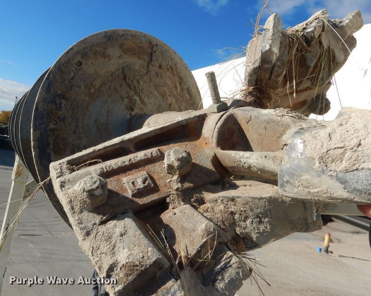 image for item DG4629 1990 Ford F800  digger derrick truck