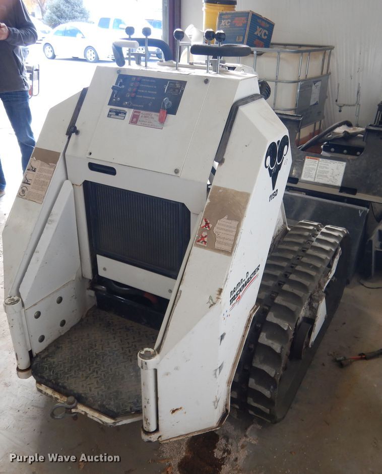 image for item DG4630 2004 Ramrod 1150  compact utility loader