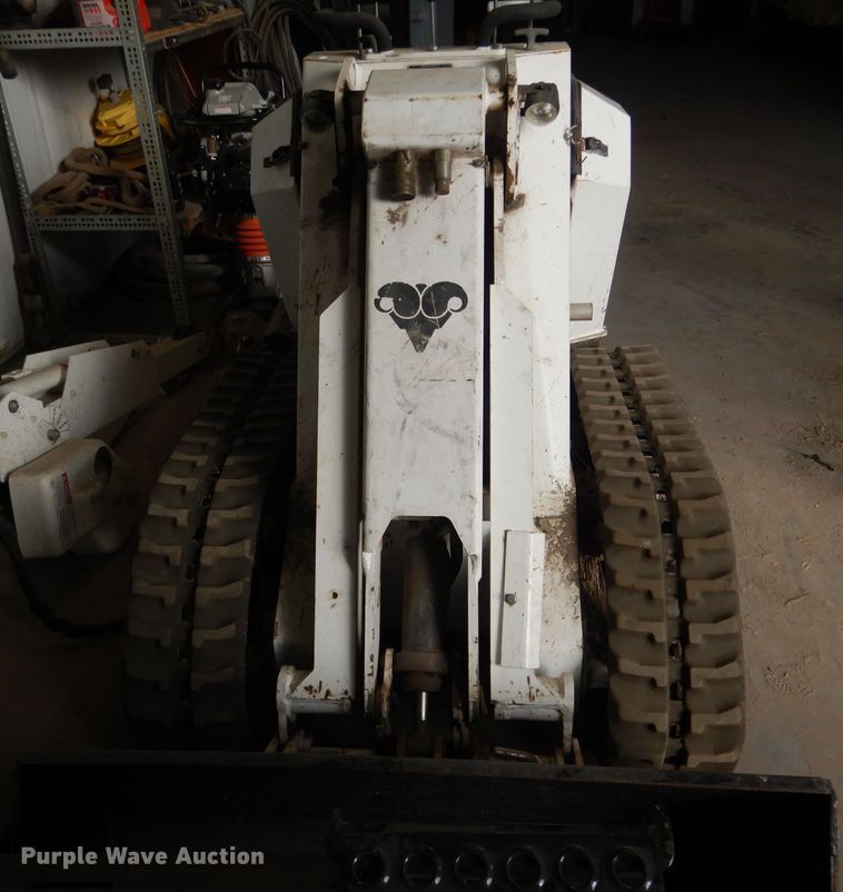 image for item DG4630 2004 Ramrod 1150  compact utility loader