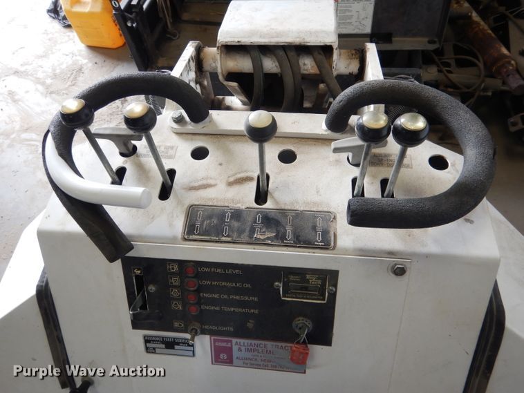 image for item DG4630 2004 Ramrod 1150  compact utility loader