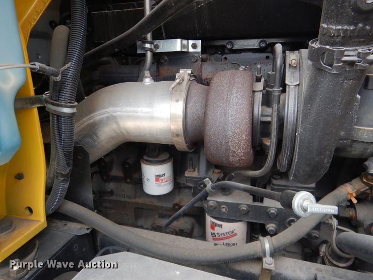 image for item DG4634 2003 International 5500i  snow blower truck