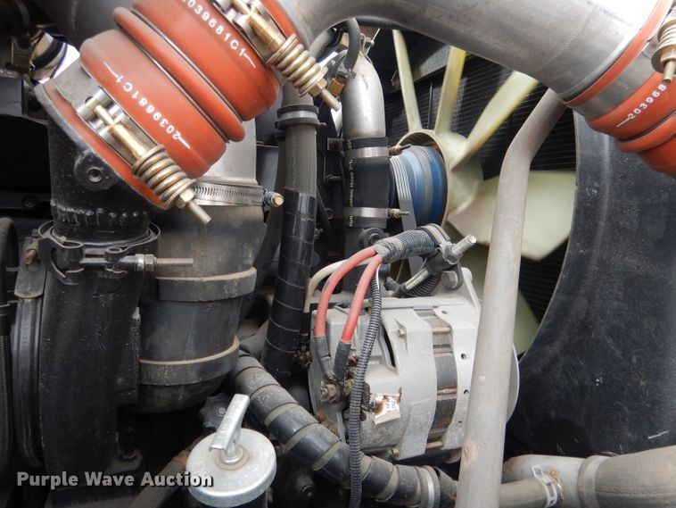 image for item DG4634 2003 International 5500i  snow blower truck