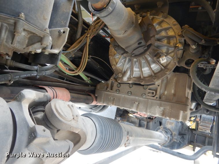 image for item DG4634 2003 International 5500i  snow blower truck