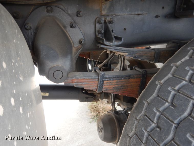 image for item DG4634 2003 International 5500i  snow blower truck