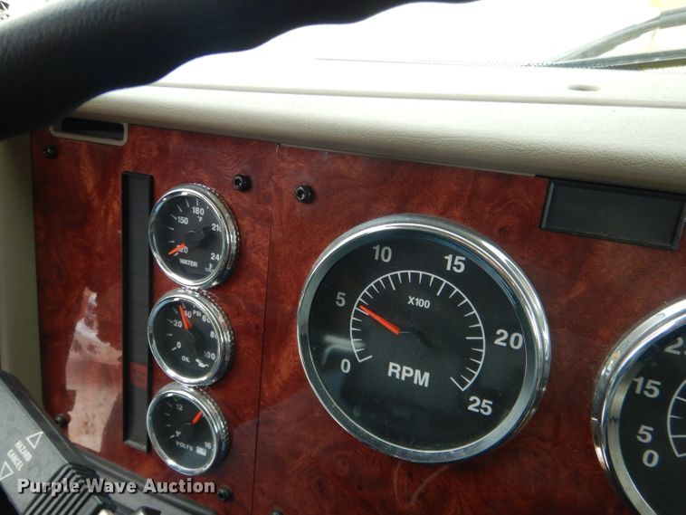 image for item DG4634 2003 International 5500i  snow blower truck