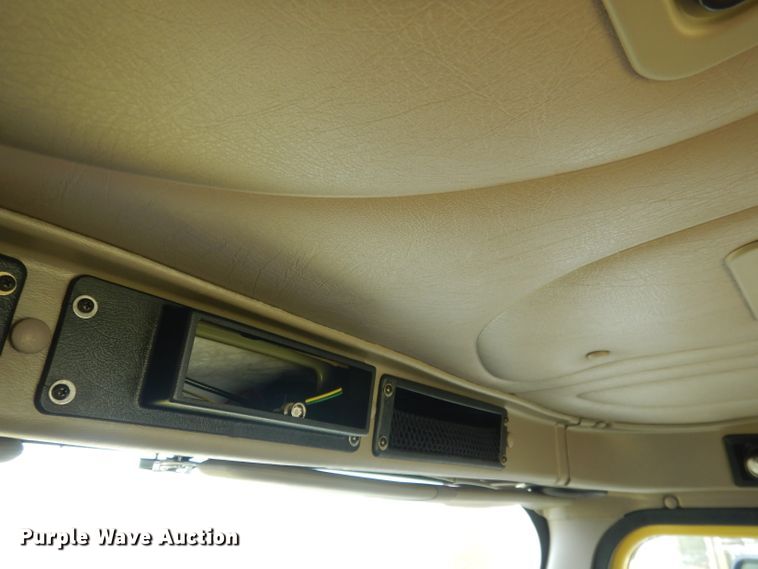 image for item DG4634 2003 International 5500i  snow blower truck