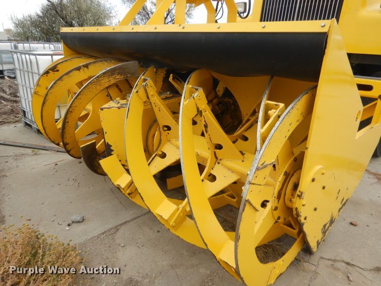 image for item DG4634 2003 International 5500i  snow blower truck