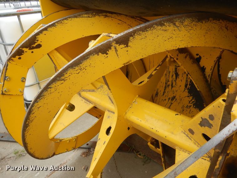 image for item DG4634 2003 International 5500i  snow blower truck