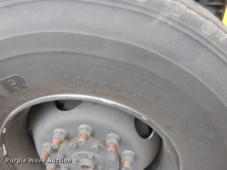 image for item DG4634 2003 International 5500i  snow blower truck